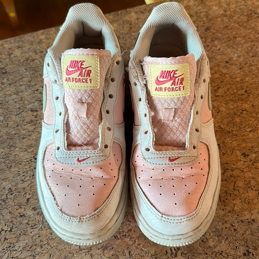 Nike Air Force 1
